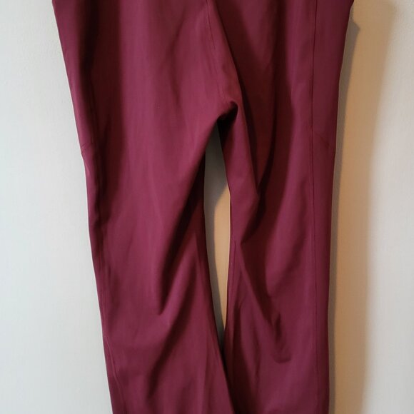 PureLuxe by Fabletics kick flare leggings - Picture 2 of 4